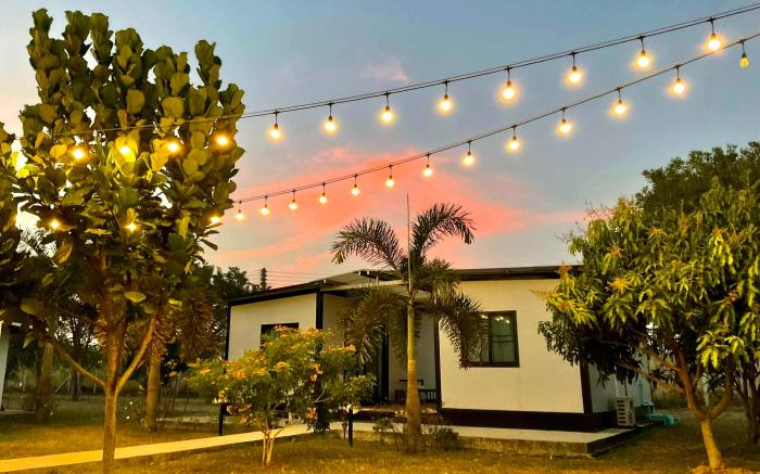 BaanFarang Poolvilla and Resort Suphan Buri