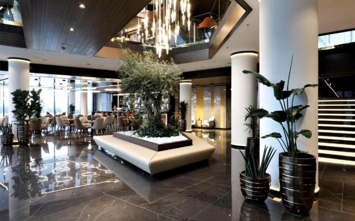 Grand Plaza Hotel & Congress Center