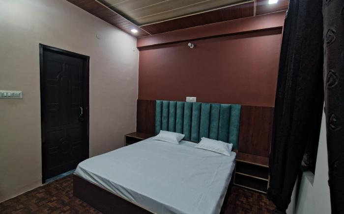 Down Hill Homestays
