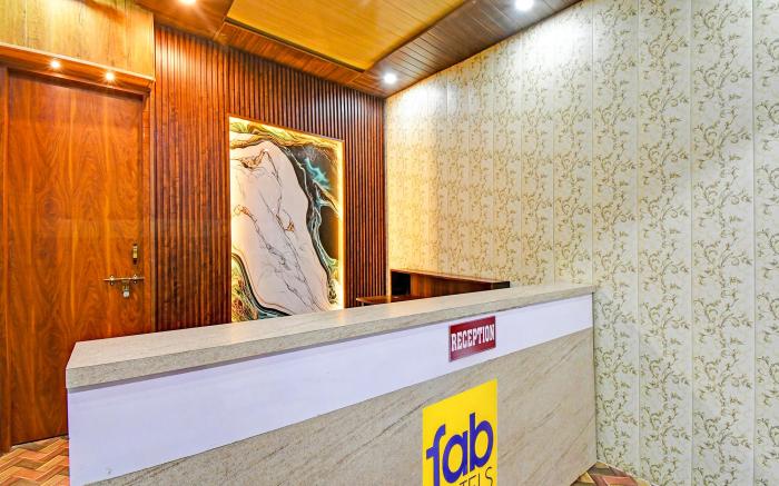 FabHotel Raghunandan Inn