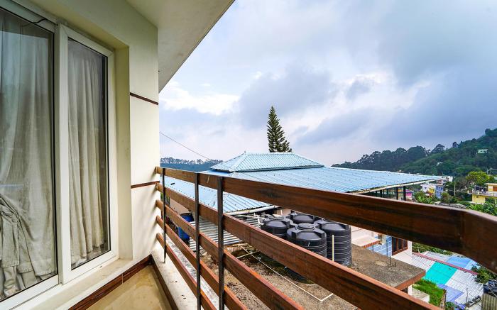 FabHotel Rajathi Holiday Peak