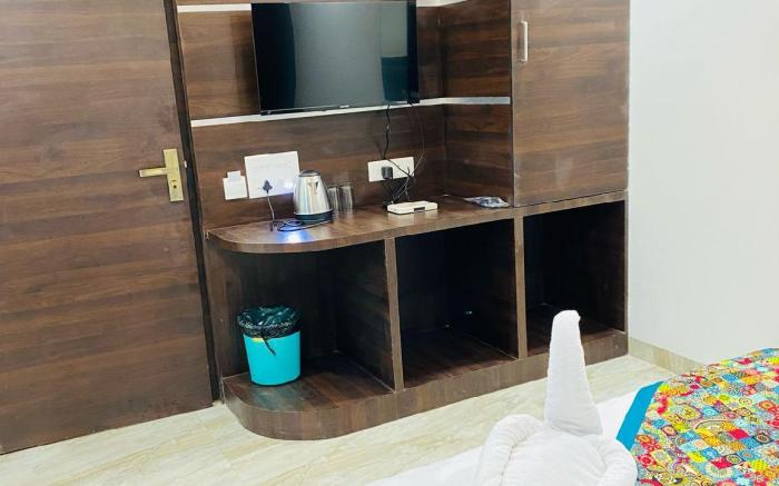 Taj Comfort Inn