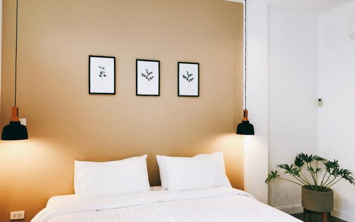 Khemjit cafe' and bed