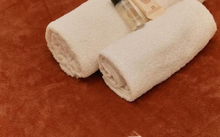 Lavie Maison Marais AC Hot Tub