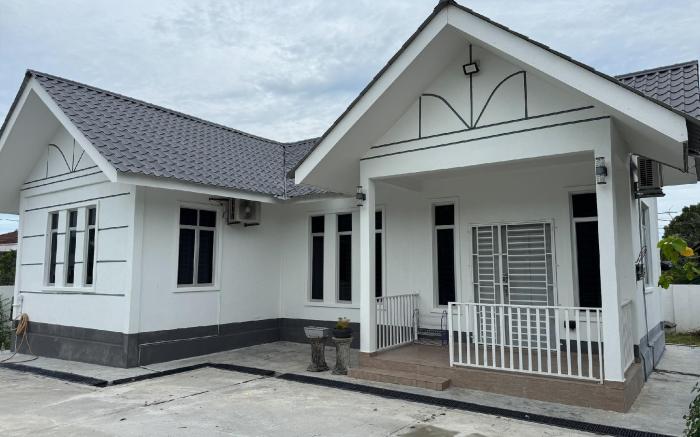 Paddy Field White House