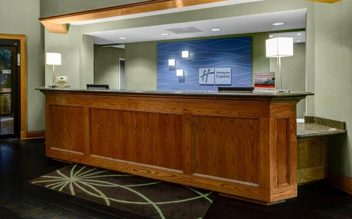 Holiday Inn Express Hotel & Suites Atlanta Buckhead By IHG