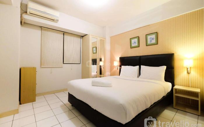 Homey & Simply 2BR Kebagusan City Apt By Travelio