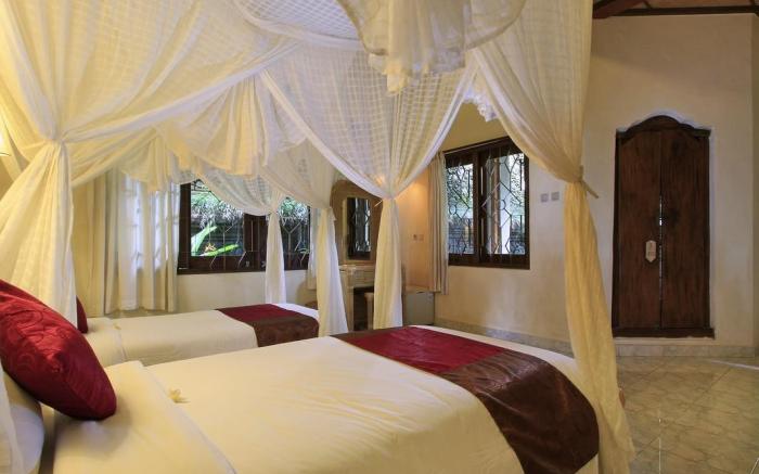 Nick's Hidden Cottages Hotel