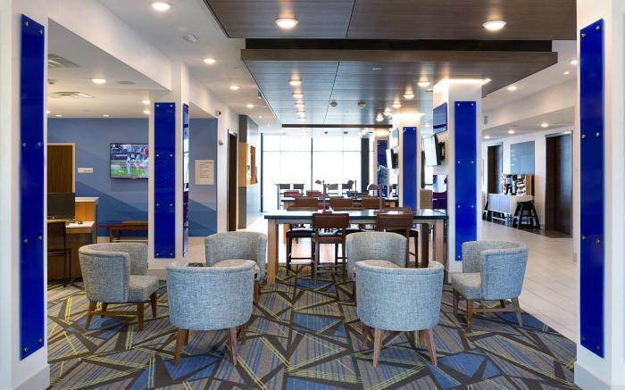 Holiday Inn Express and Suites Wentzville St Louis West By IHG