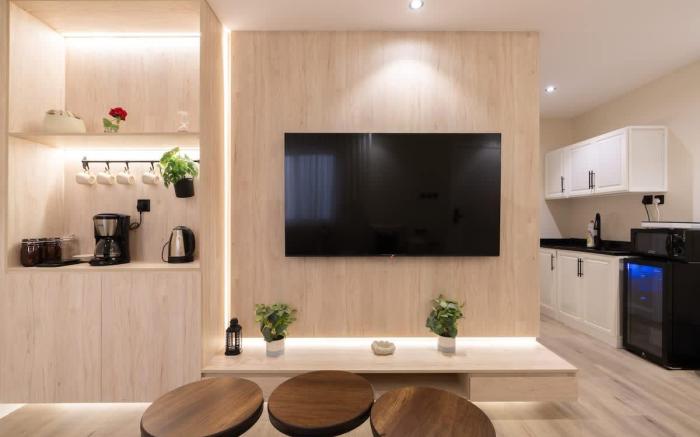 Golden Nest 20