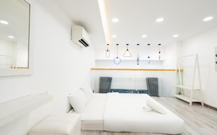 Elegant Room with a View - NTMK
