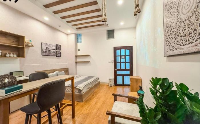 Căn hộ mới , thang máy, trung tâm quận 1