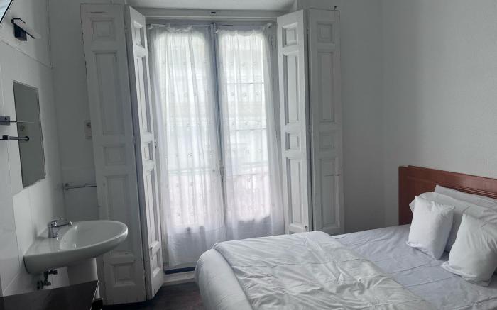 Hostal Alonso No Limit Madrid