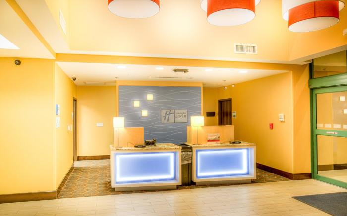 Holiday Inn Express Wichita South By IHG
