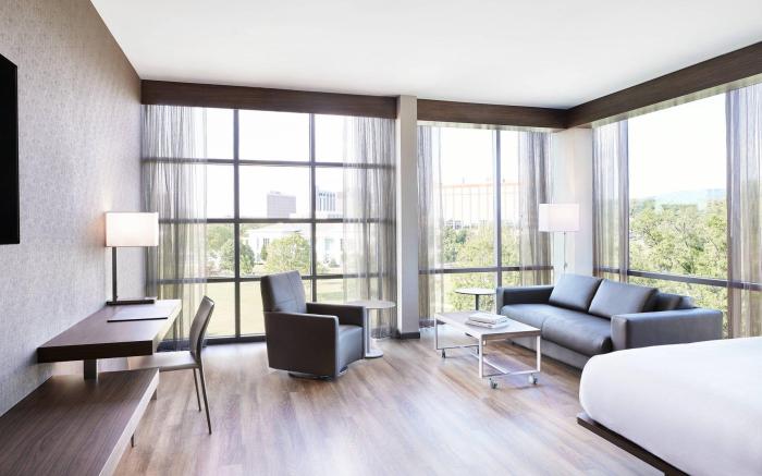 AC Hotel Huntsville Downtown