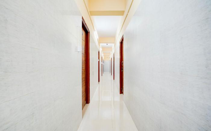 Hotel O Easynest Bharathi city