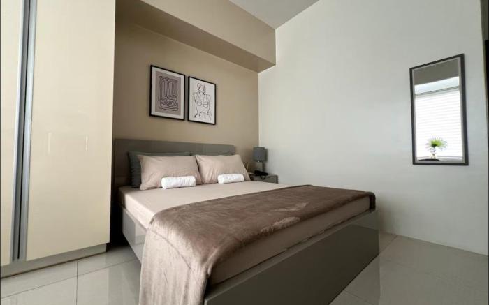 Modern & Cozy Condo in Calyx Residences Cebu City