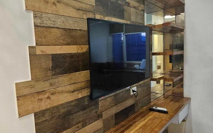 Condo in Calyx  Ayala Cebu Business Park w Netflix