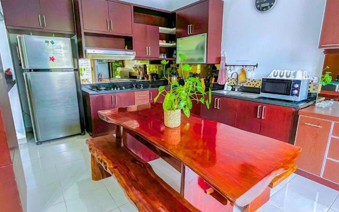 Villa Dago 6 Kamar + Pool (M-19)