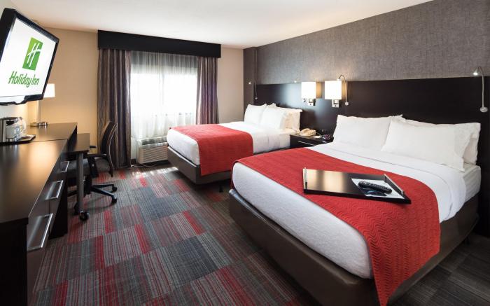 Holiday Inn Milwaukee Riverfront By IHG