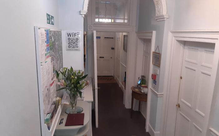 Brocks Guest House 