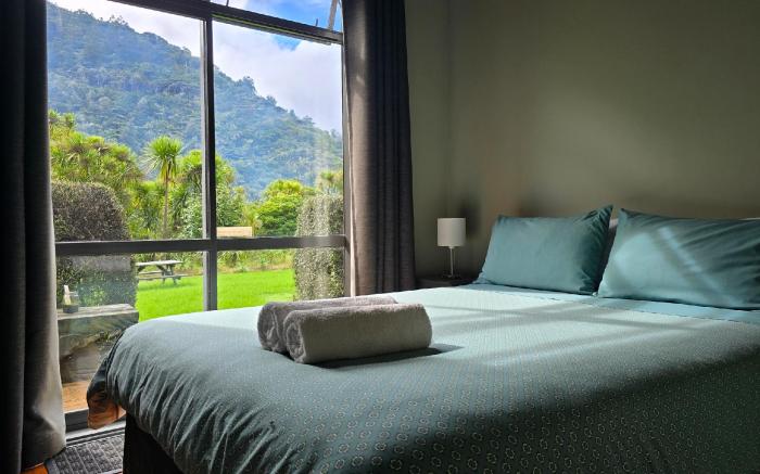 Piha Beachstay Accommodation