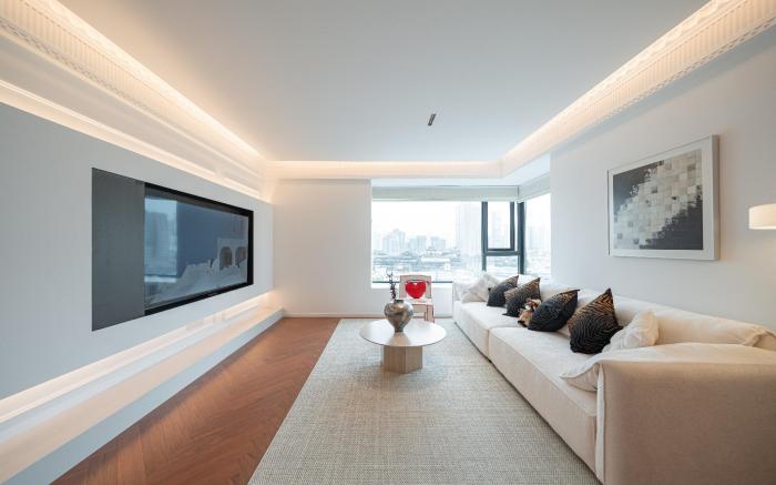 Downtown | 3 Bedrooms | Skyline View with Balcony