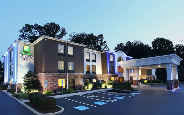 Holiday Inn Express Hotel & Suites West Chester By IHG