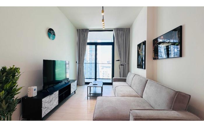 OYO HOME 1511 Premium 2-bed Apartment Creek Side 