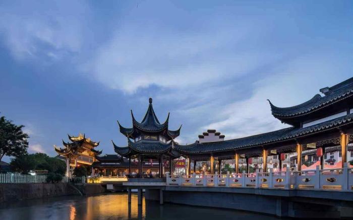 IU Hotel Zhangjiagang Leyu Road