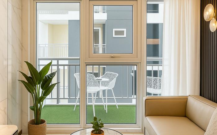 Elegant 2BR Unit | with Balcony | Near Okada