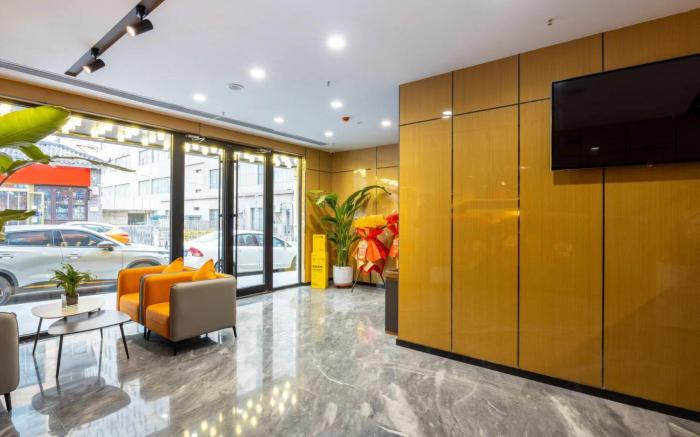 IU Hotel Xining Dashizi Shuijing Lane