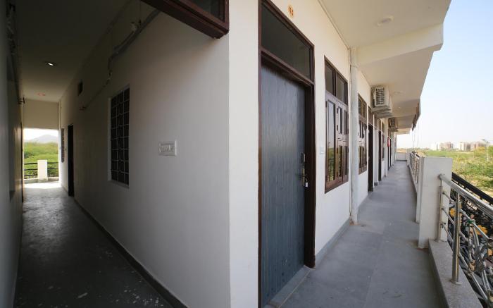Hotel O Rawat