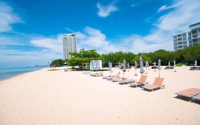 Grand Florida beachfront resort 