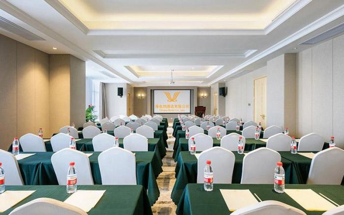 Vienna International Hotel Suzhou Dongwu South Road Hongzhuang Metro Station