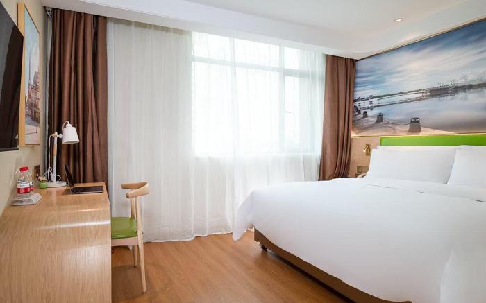 Vienna 3 Best Hotel Huainan Fengtai Sports Center