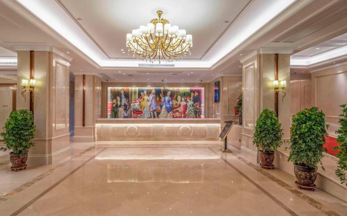 Vienna Hotel Zhumadian Zhengyang Plaza