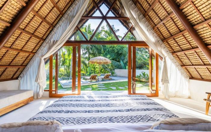 Aesthetic Escape for Couple w/Semi Infinity Pool