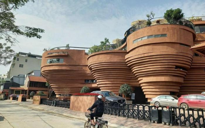 Gốm homestay Landmark Ecopark view Hồ thiên Nga 