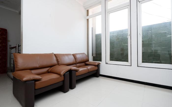 OYO 94580 Peaceful Residence