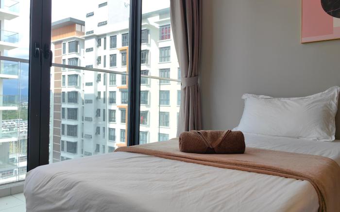 Free Parking|Corner Balcony|KAvenue|Cozy Room 4Pax