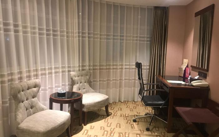 Dalian Sun Moon Lake Hotel