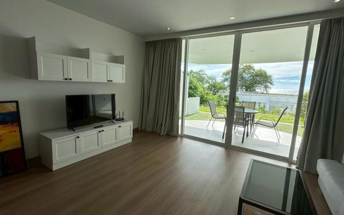 Calm Sunset Beach & Pool / 1 Bedroom - E21.2