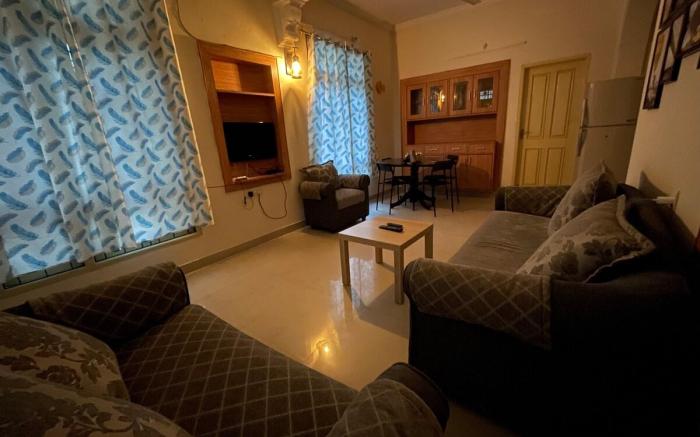 Beautiful 2BR at Hitech City with power backup/AC