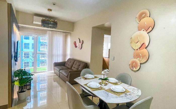 Elegant 3BR w/ Balcony | Across Okada Manila