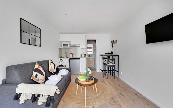 Charming Studio 2P- Next Paris