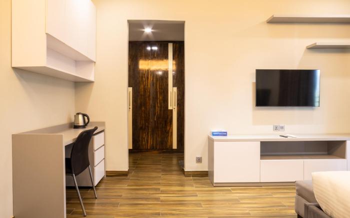 Housr 2 BHK Apartment Sector 41 Gurgaon Near Fortis Hospital