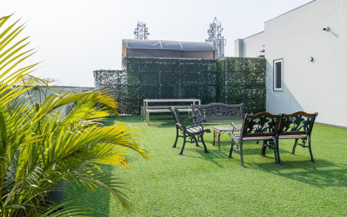 Housr 2 BHK Apartment Sector 41 Gurgaon Near Fortis Hospital