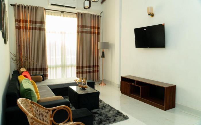 Cinnamon Holiday Home Near Airport