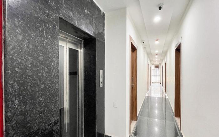 Hotel SRK - Near Temple